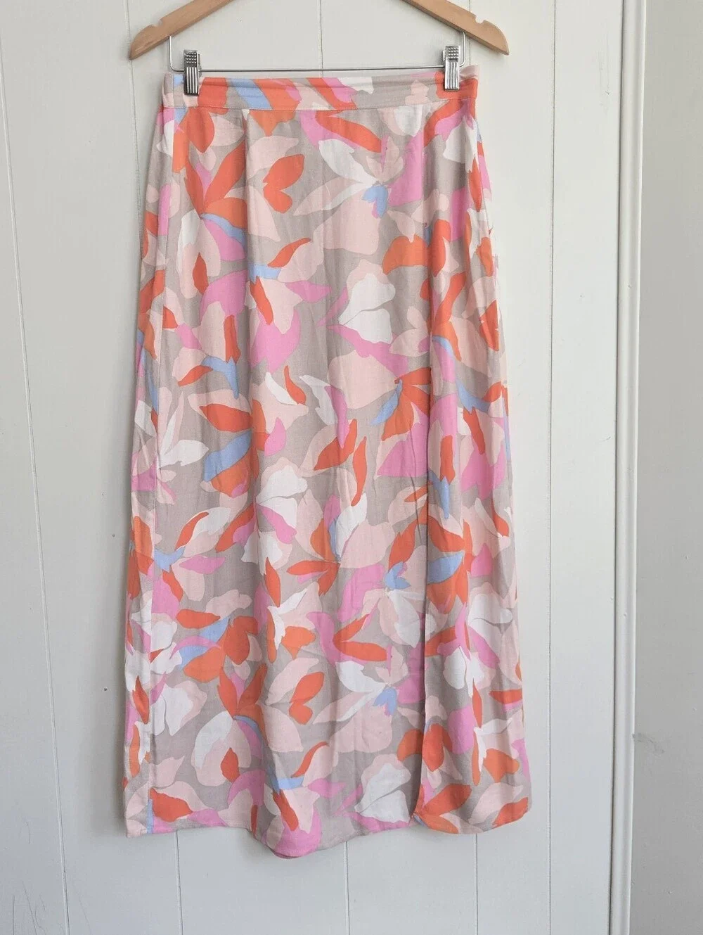 Saltwater LUXE Beige Maxi Skirt Floral Print-Size M